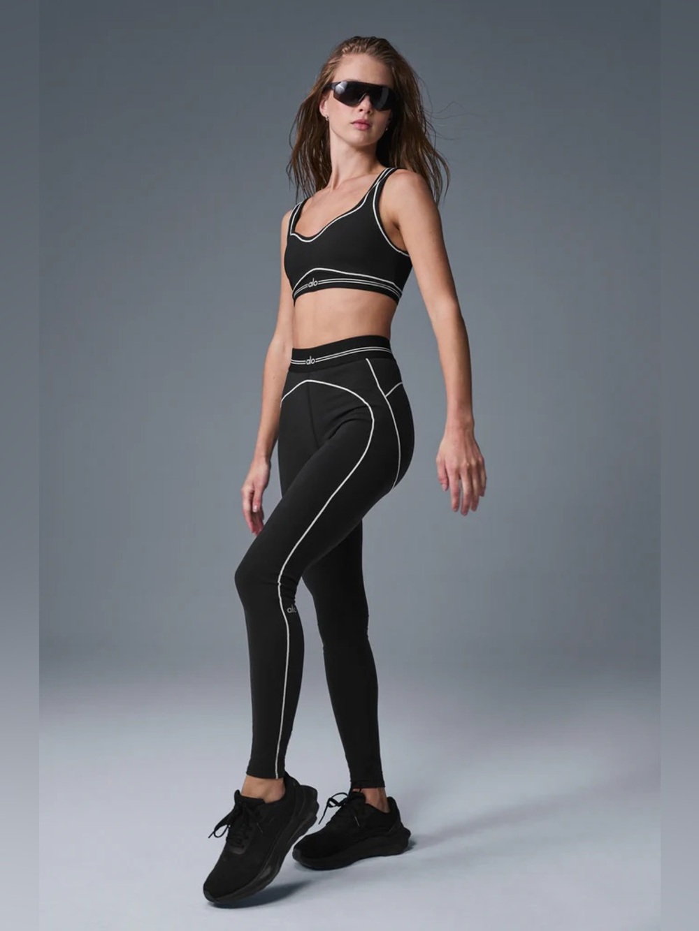 Alo Yoga Airbrush Heartthrob Leggings & Bra Set Black/White Size Small